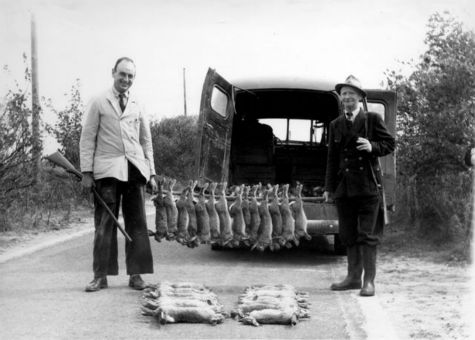 Poelier Dobbelsteen en opzichter Korfmaker