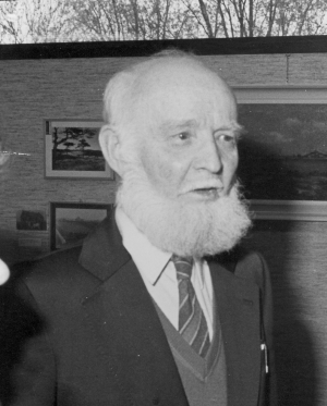 Korfmaker nij een nest van de bergeend