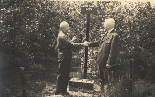 Opening eerste Jacob Bakkerbos